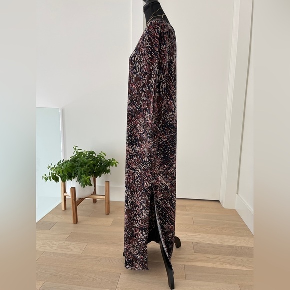 BCBG MAXAZRIA Long Sleeve Maxi Dress Side Slit Scoop Neck Travel Contemporary - Picture 6 of 13